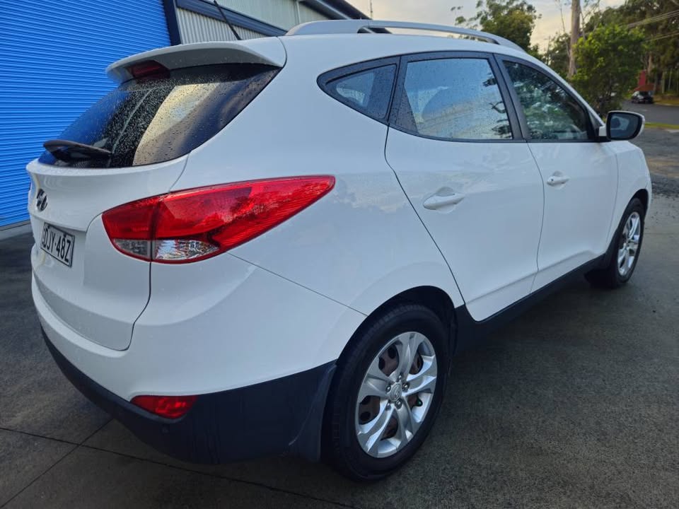 2013 Hyundai ix35 7.jpg
